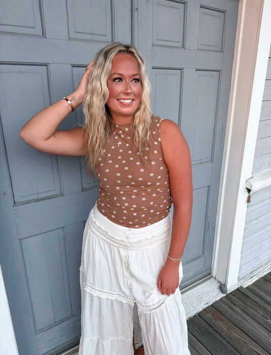 The Mocha Dot Top