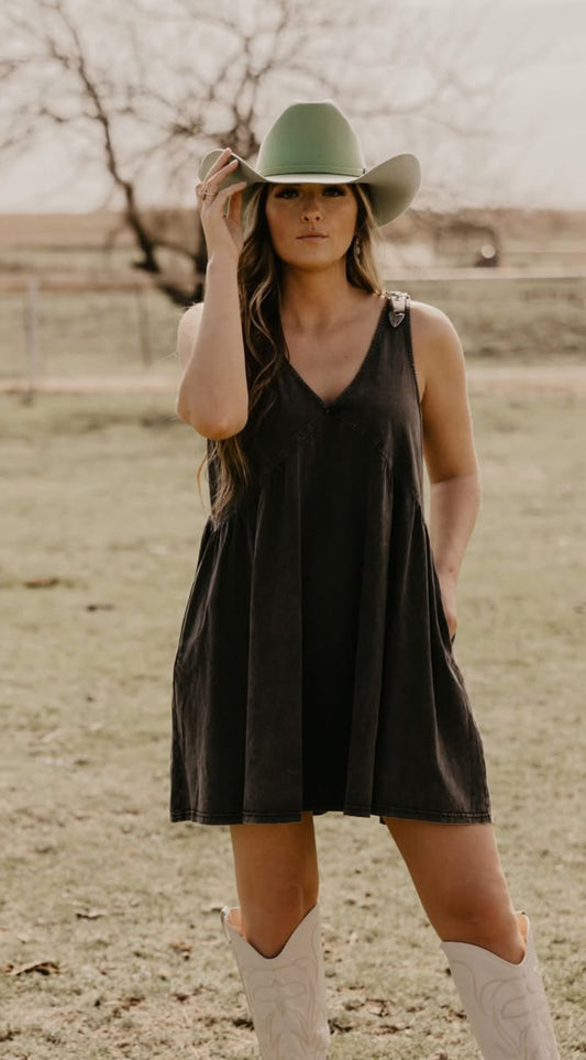 Indie - Buckle Dress