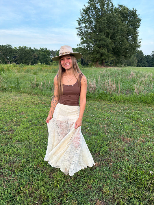 Rustic Charm - Stud Tank